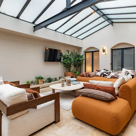 Luxury Grand Air-conditioned In The Heart Of Apartment Paris