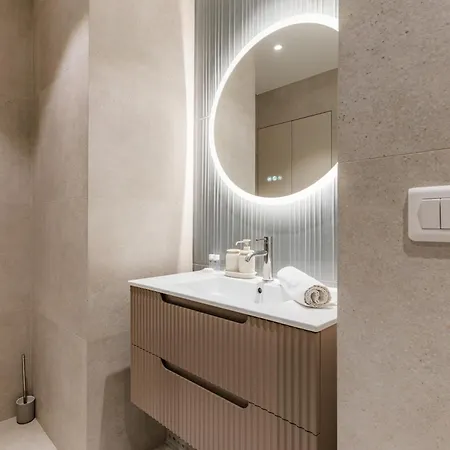 Apartment Luxury Grand Air-conditioned In The Heart Of *