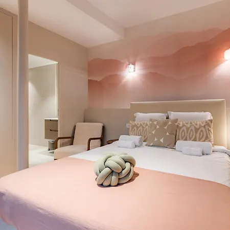 Luxury Grand Air-conditioned In The Heart Of Apartment Paris