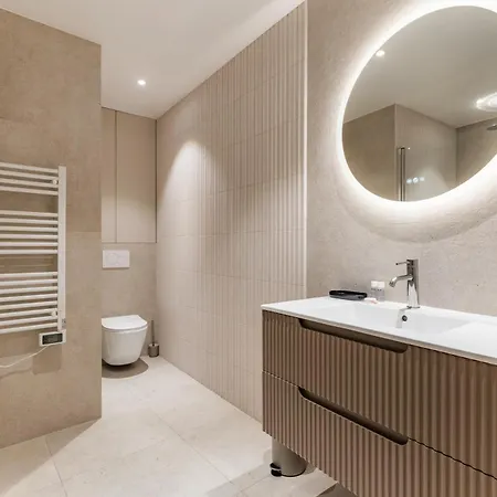 Luxury Grand Air-conditioned In The Heart Of Apartment *